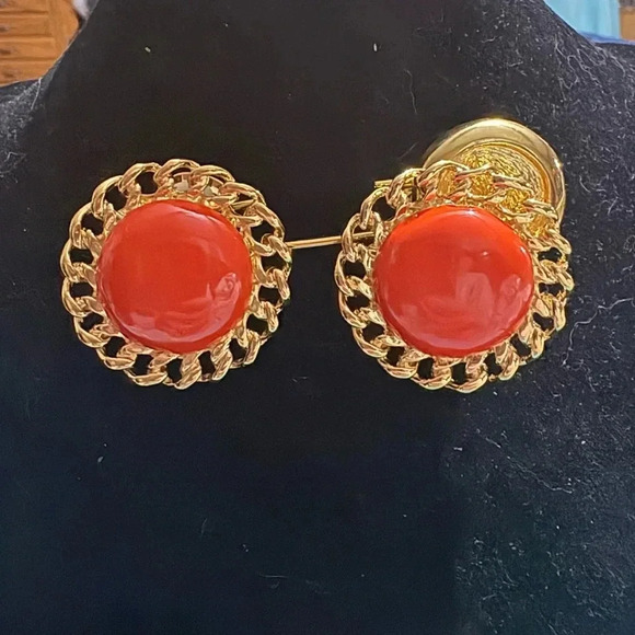 Cud clip earringd - Picture 1 of 3
